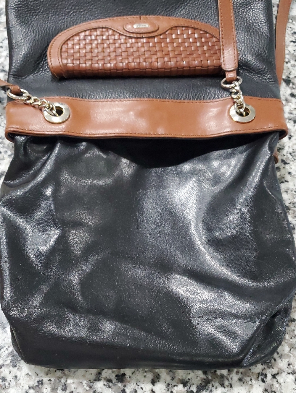🇮🇹Vintage Bally Pebbled Black Leather Brown Trim Chain Shoulder Bag🤎🖤 - Picture 15 of 16